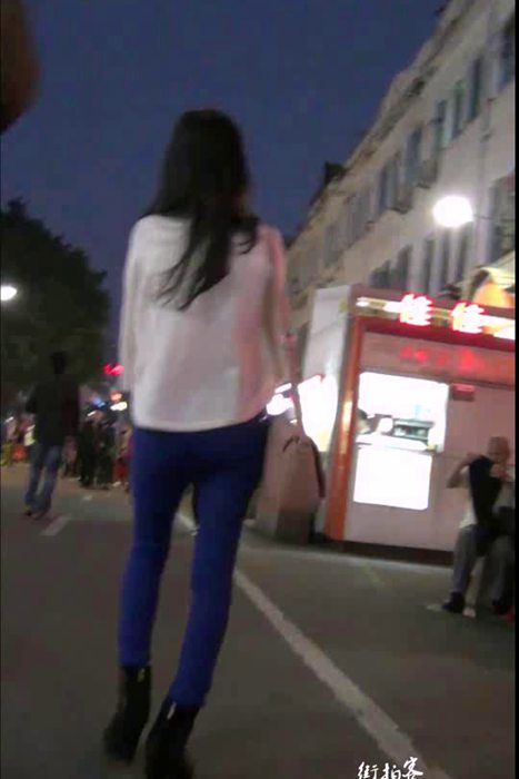 [街拍客视频]jx0609 跟拍蓝色紧身裤漂亮MM